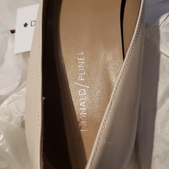 Donald Pliner New HADLEY Ombre Block Heel Pumps Shoes Leather Off-White Women's - Picture 8 of 13